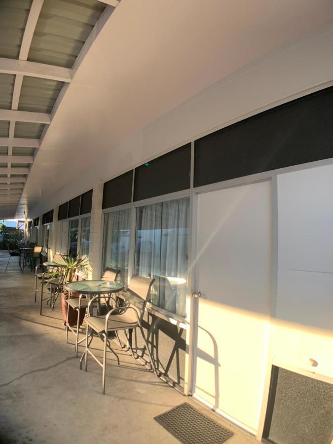 Tropical City Motor Inn Ayr Exterior photo